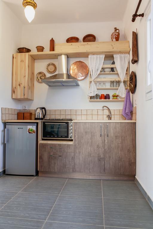 Castria Studios Kionia Extérieur photo