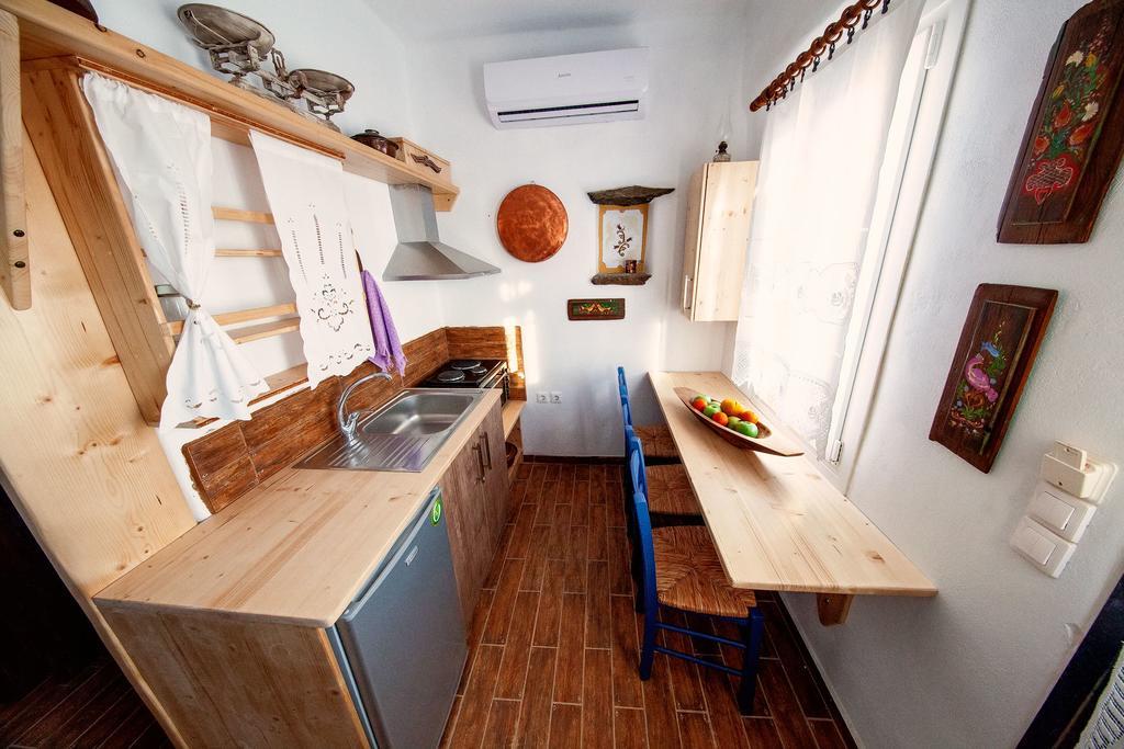 Castria Studios Kionia Extérieur photo